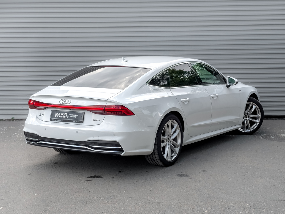car-card-slide Audi A7 2021 60 000км фото №5