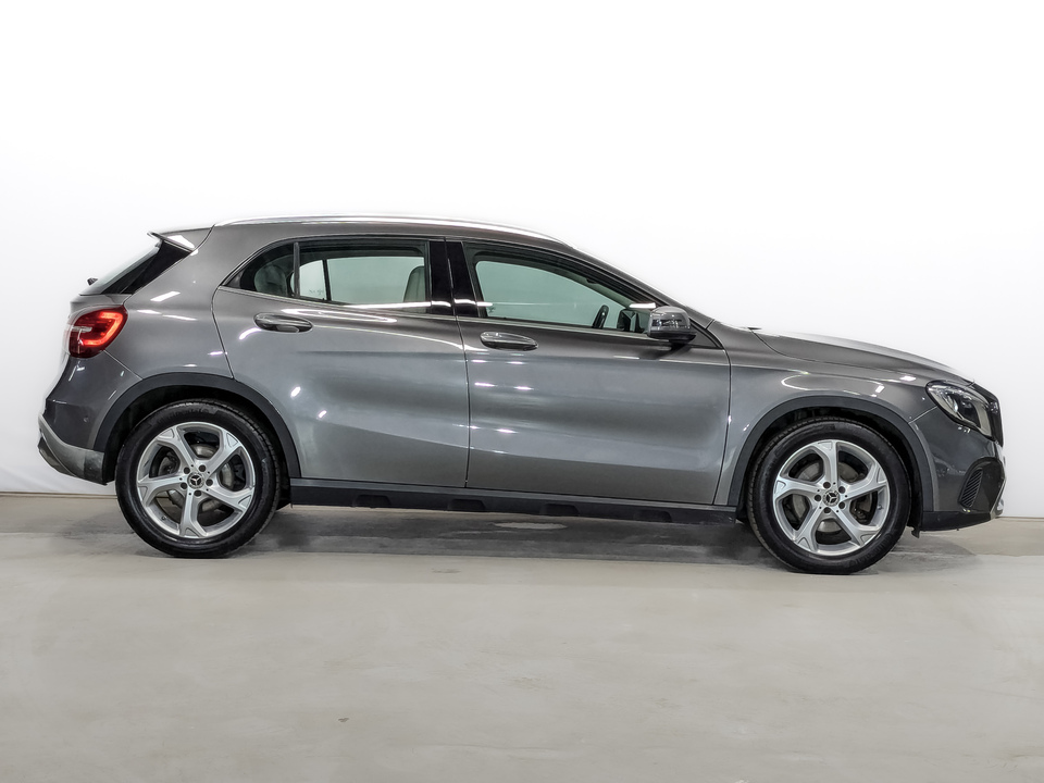 car-card-slide Mercedes-Benz GLA 2018 114 718км фото №4