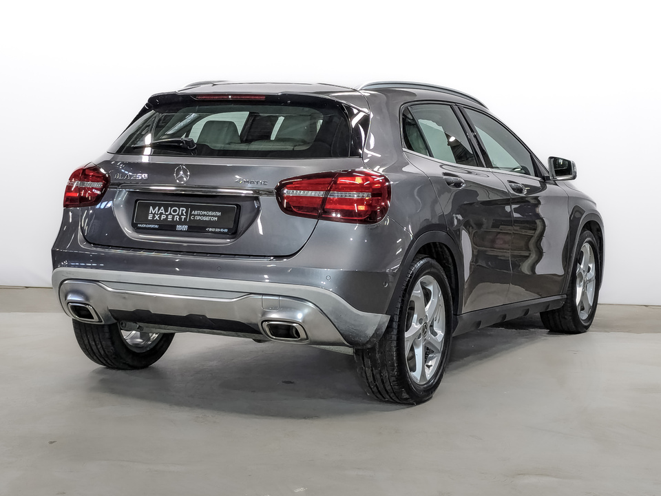 car-card-slide Mercedes-Benz GLA 2018 114 718км фото №5