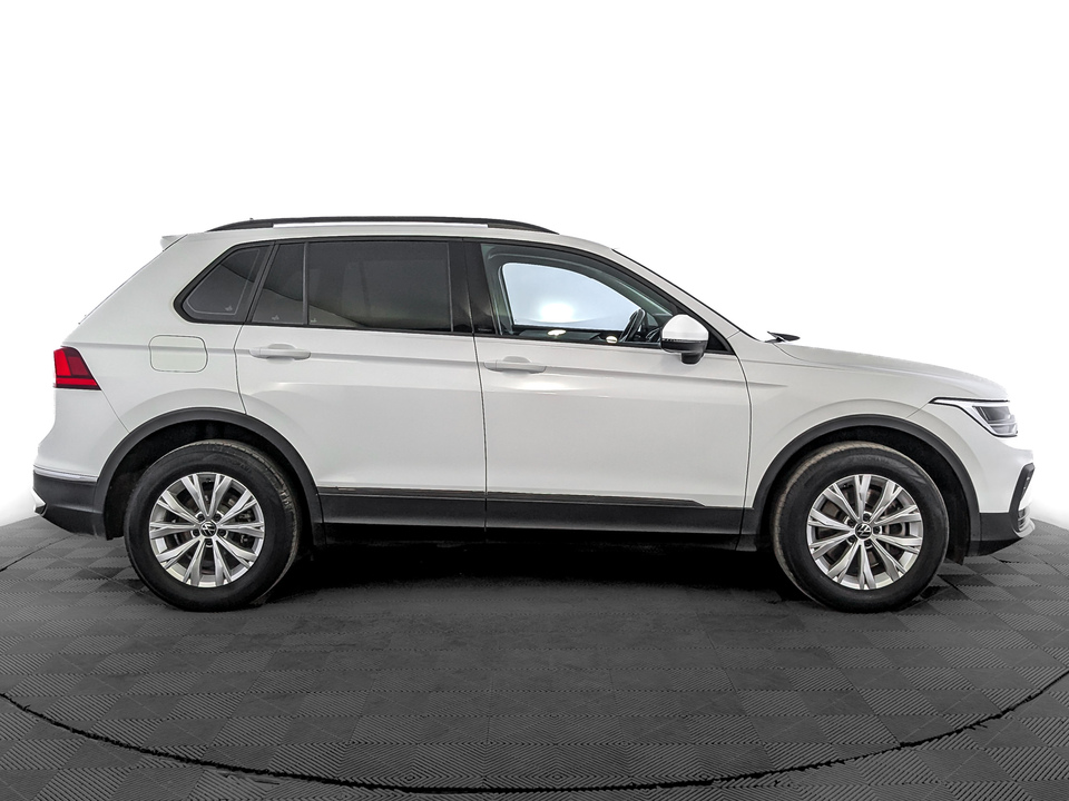 Volkswagen Tiguan 2021 55 235км фото №4