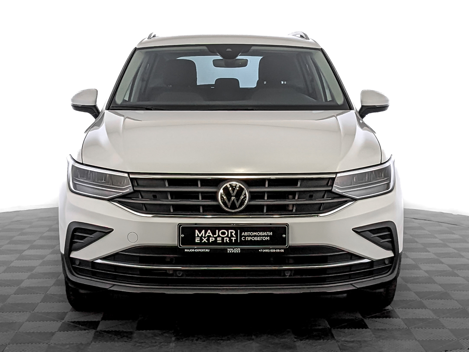 car-card-slide Volkswagen Tiguan 2021 52 829км фото №2