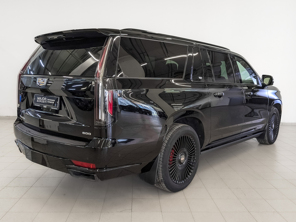 Cadillac Escalade 2023 52 383км фото №5