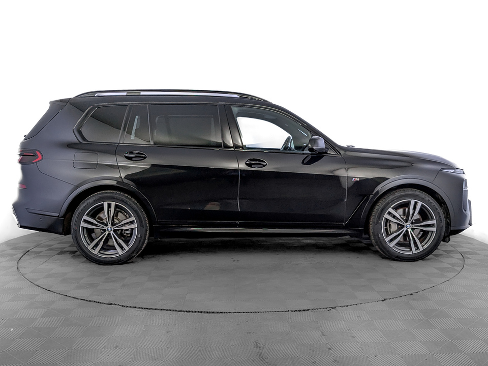 car-card-slide BMW X7 2024 61 122км фото №4