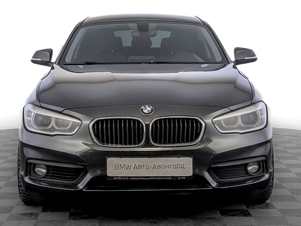 car-card-slide BMW 1 серии 2018 136 382км фото №2