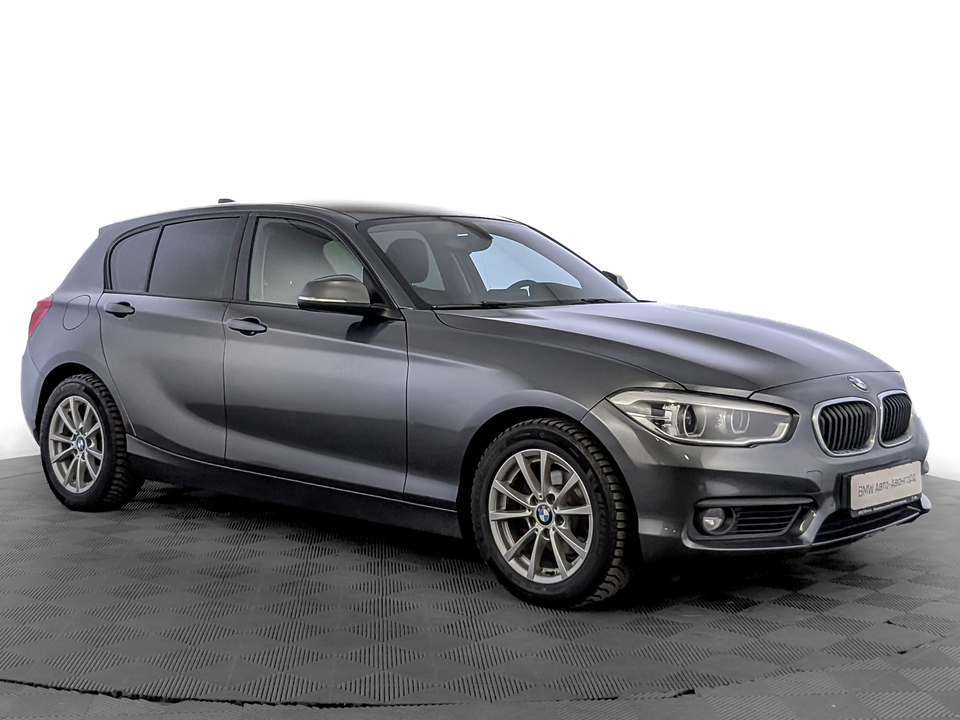 car-card-slide BMW 1 серии 2018 136 382км фото №3