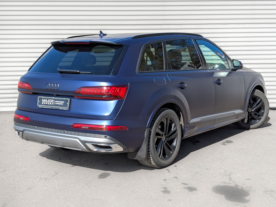 car-card-slide Audi Q7 2023 55 078км фото №5