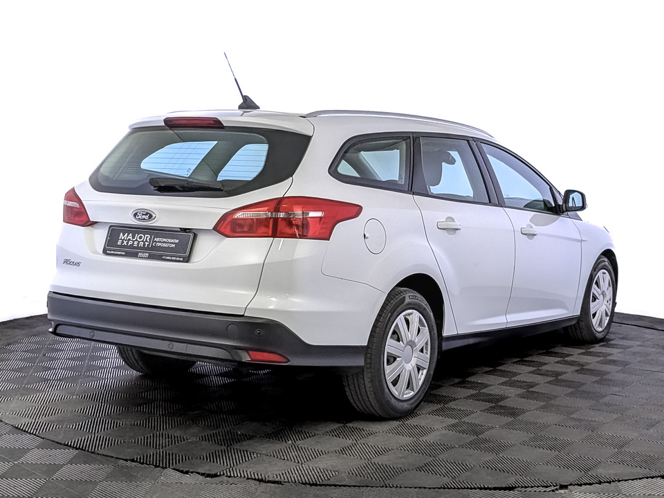 Ford Focus 2019 81 903км фото №5