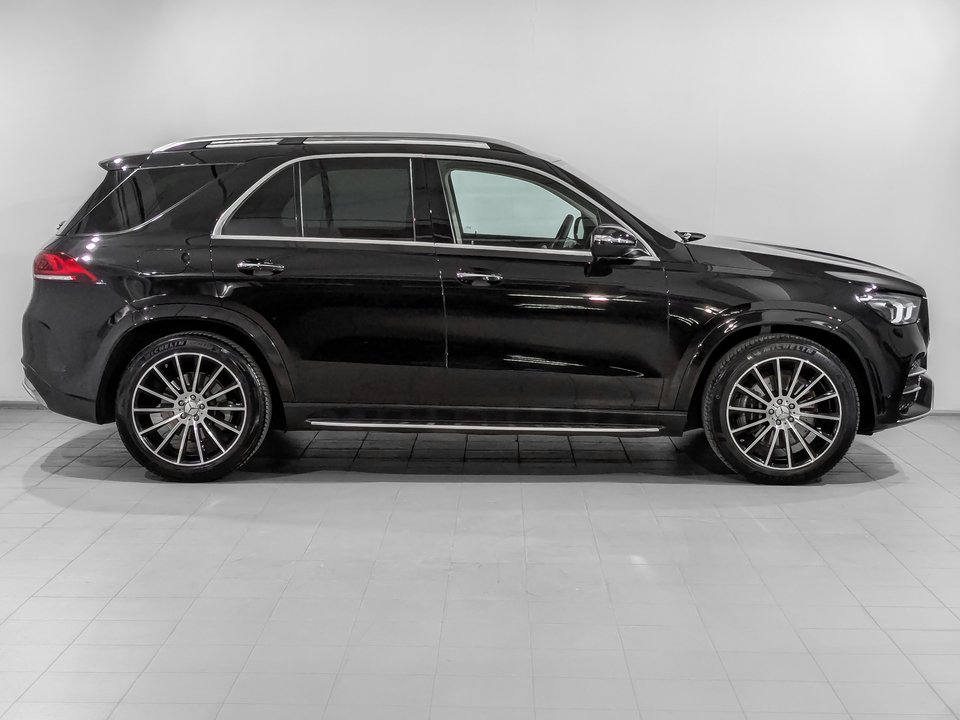 Mercedes-Benz GLE 2023 78 298км фото №4