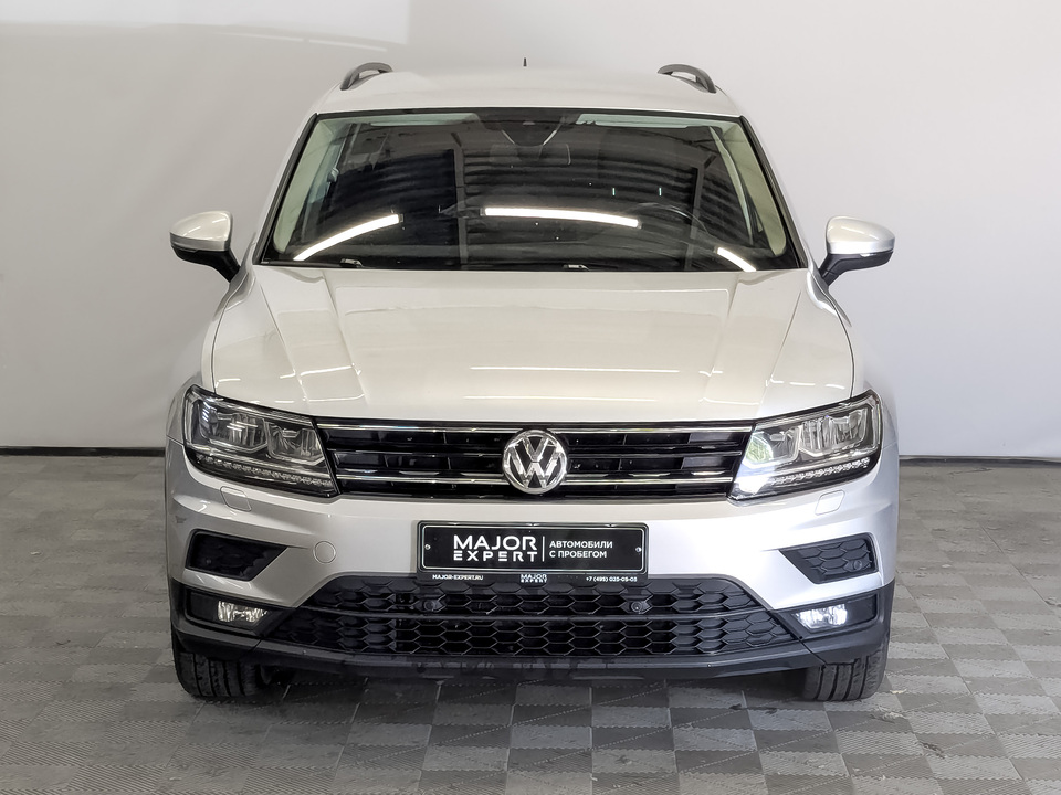 car-card-slide Volkswagen Tiguan 2020 68 449км фото №2