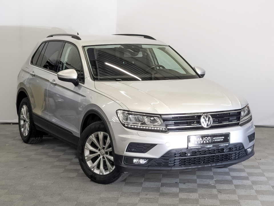 car-card-slide Volkswagen Tiguan 2020 68 449км фото №3