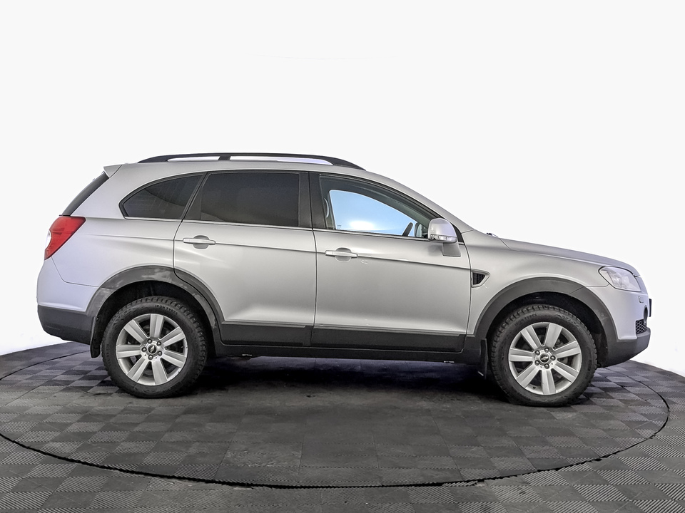 car-card-slide Chevrolet Captiva 2011 141 588км фото №4