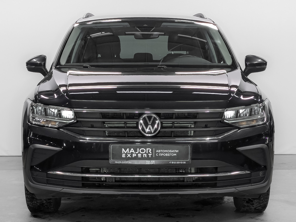 car-card-slide Volkswagen Tiguan 2021 72 227км фото №3