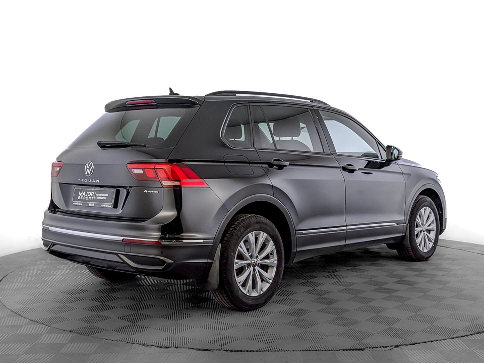 car-card-slide Volkswagen Tiguan 2021 72 227км фото №5