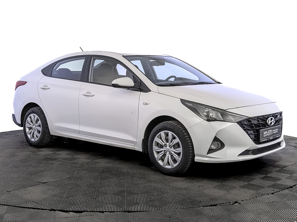 car-card-slide Hyundai Solaris 2021 168 824км фото №3