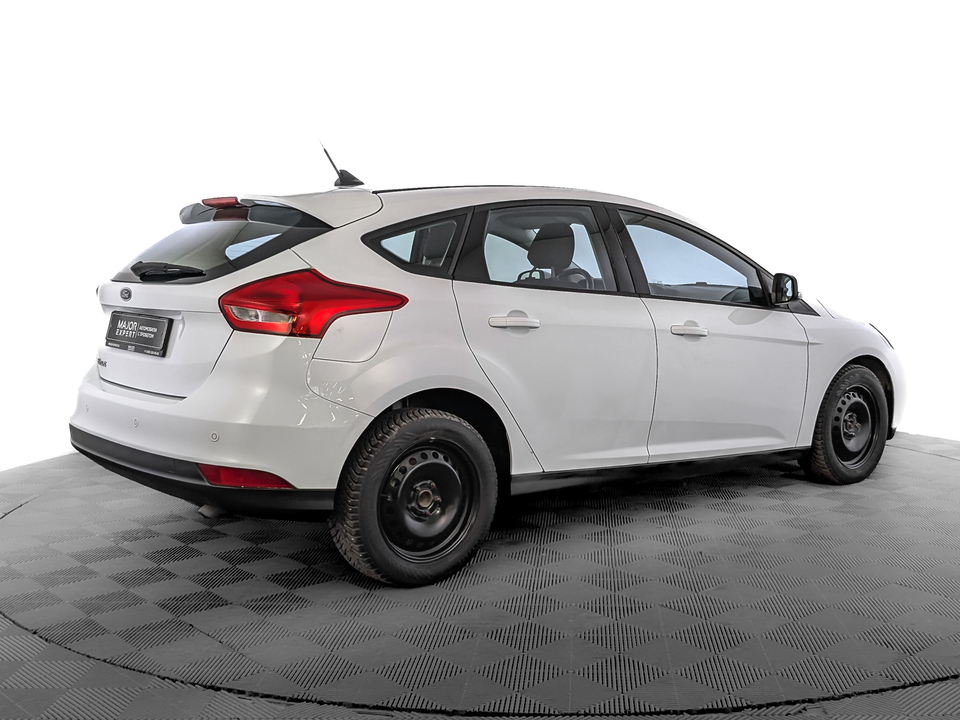 car-card-slide Ford Focus 2018 134 586км фото №5