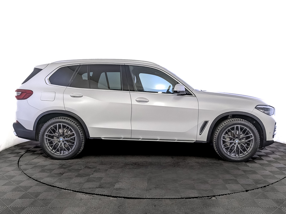 car-card-slide BMW X5 2018 120 669км фото №4