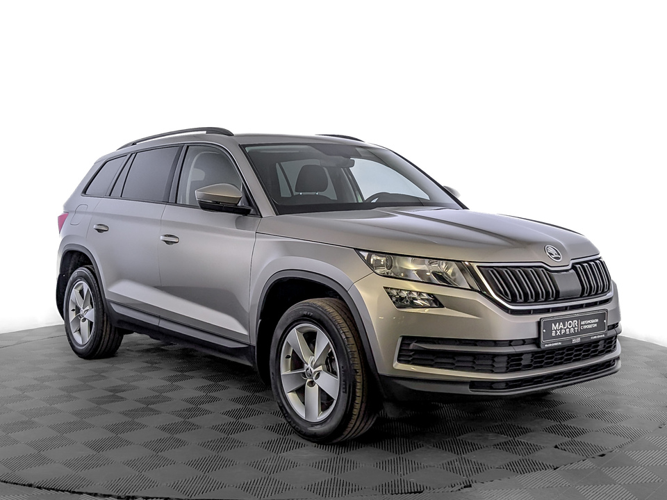 car-card-slide Skoda Kodiaq 2019 120 480км фото №3