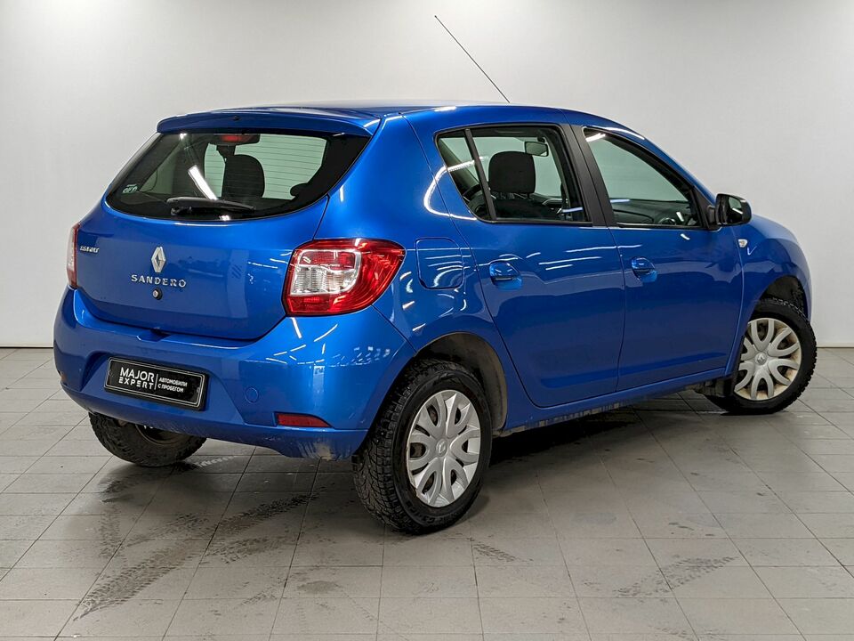 car-card-slide Renault Sandero 2015 90 700км фото №5