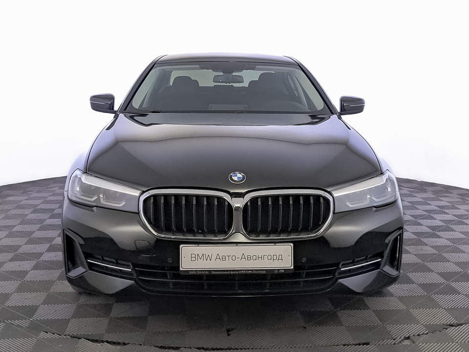 BMW 5 серии 2020 105 744км фото №2