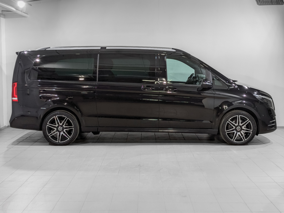 Mercedes-Benz V-Класс 2023 72 885км фото №4