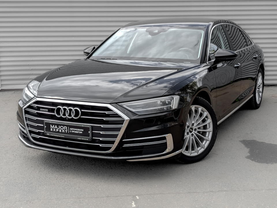 car-card-slide Audi A8 2021 67 193км фото №1