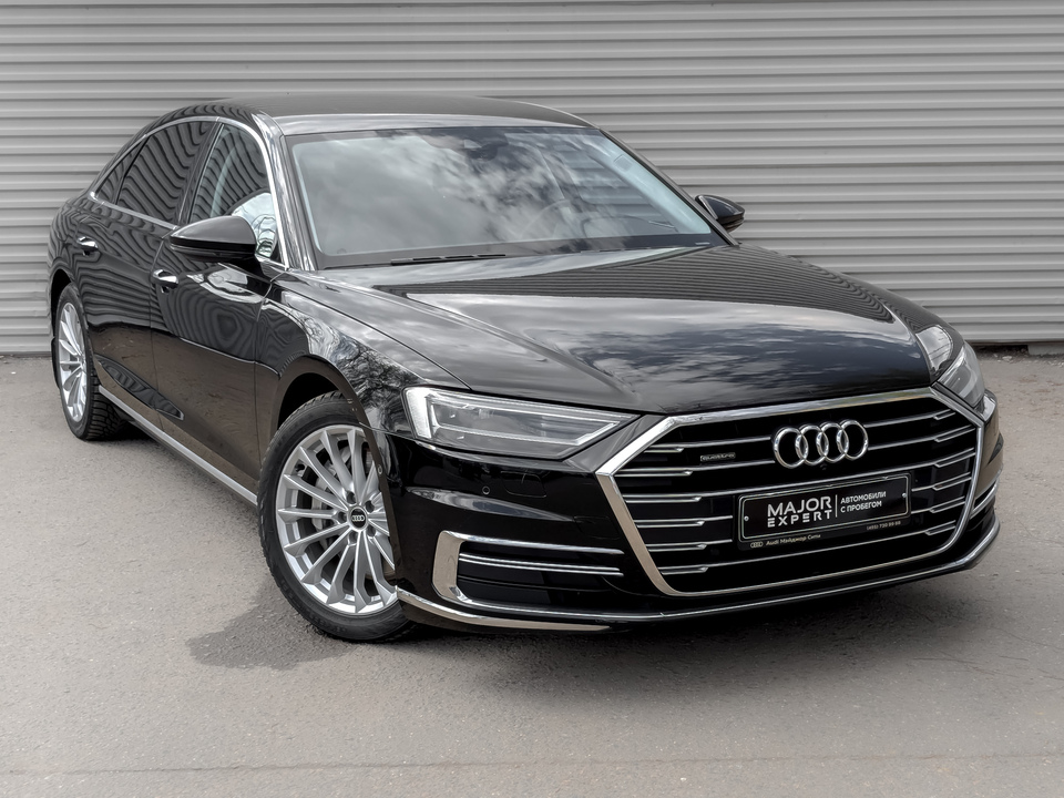 car-card-slide Audi A8 2021 67 193км фото №3