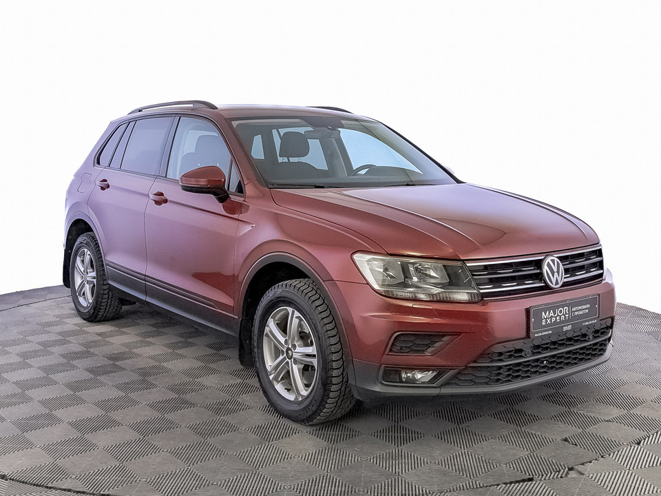 car-card-slide Volkswagen Tiguan 2018 40 235км фото №3