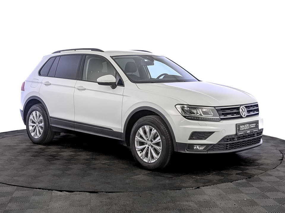 car-card-slide Volkswagen Tiguan 2020 95 974км фото №3