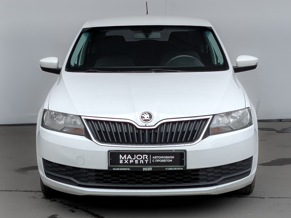 car-card-slide Skoda Rapid 2018 104 172км фото №2