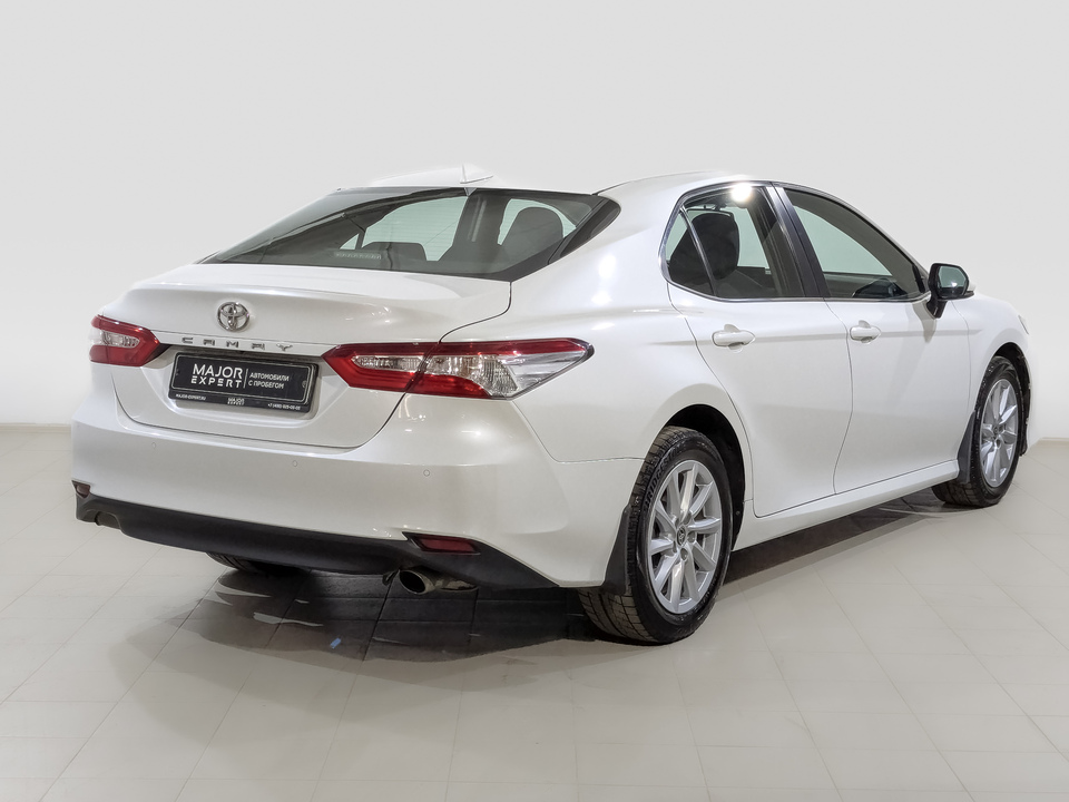 car-card-slide Toyota Camry 2021 168 443км фото №5