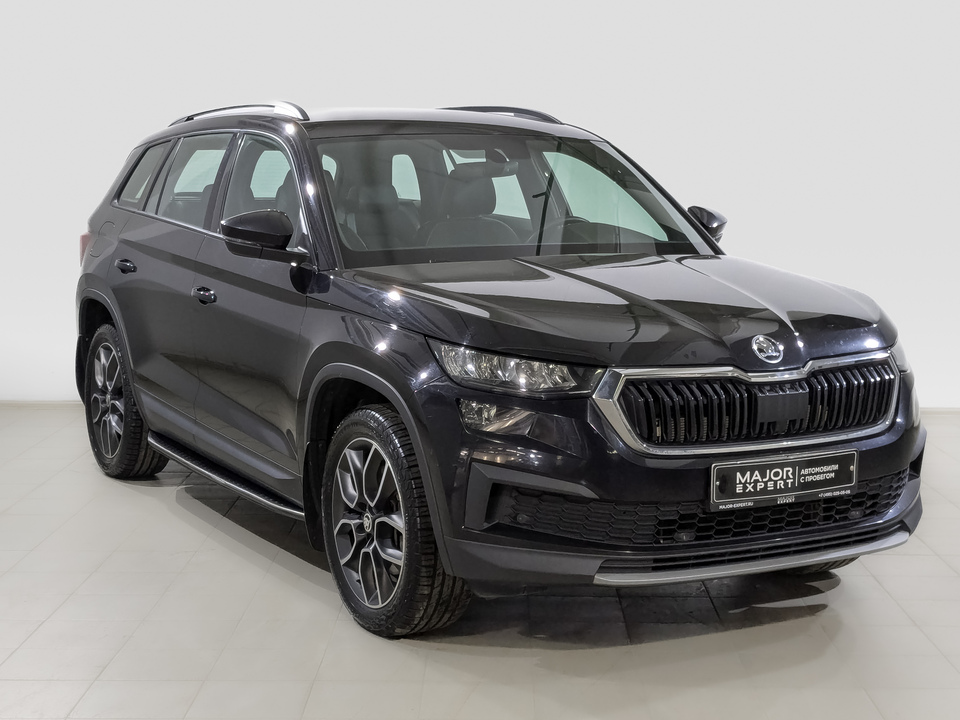 car-card-slide Skoda Kodiaq 2022 99 693км фото №3