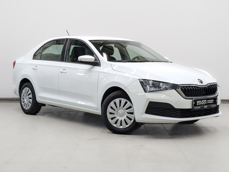 car-card-slide Skoda Rapid II 2022 87 379км фото №3