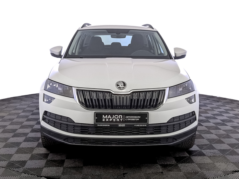 car-card-slide Skoda Karoq 2021 57 784км фото №2