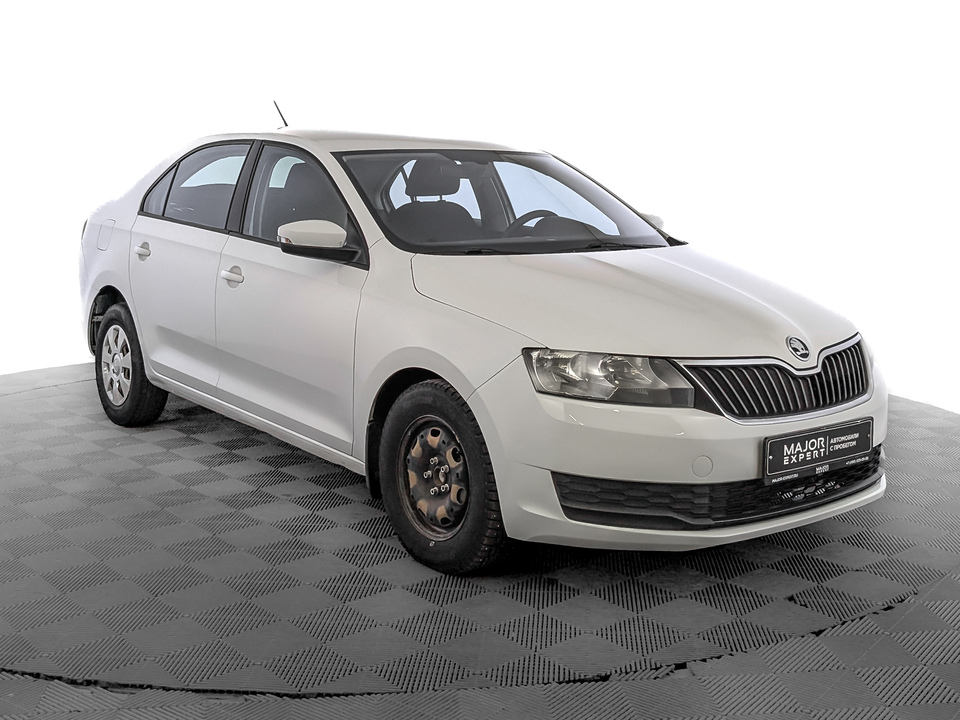 car-card-slide Skoda Rapid 2019 246 586км фото №3