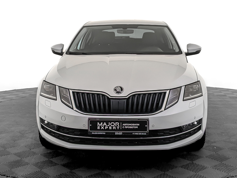 car-card-slide Skoda Octavia 2020 114 732км фото №2