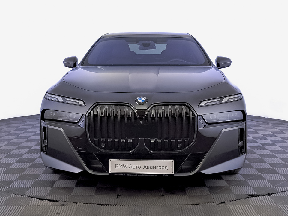 BMW 7 2024 36 524км фото №2