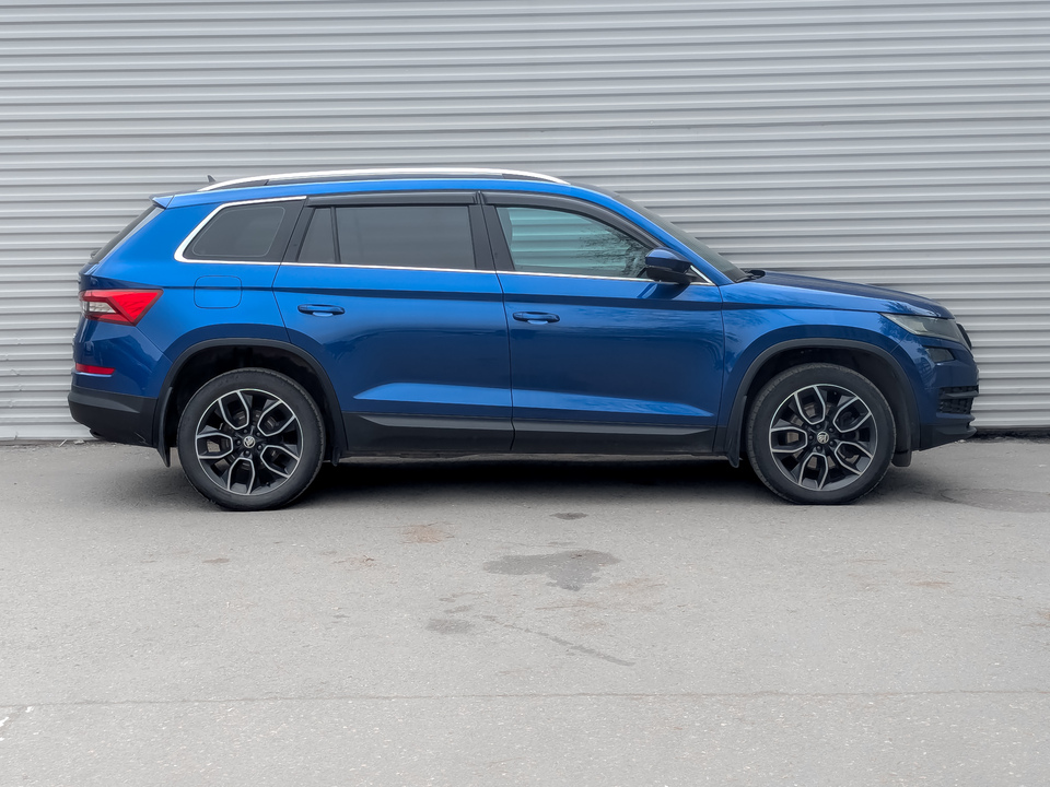 car-card-slide Skoda Kodiaq 2021 79 655км фото №4