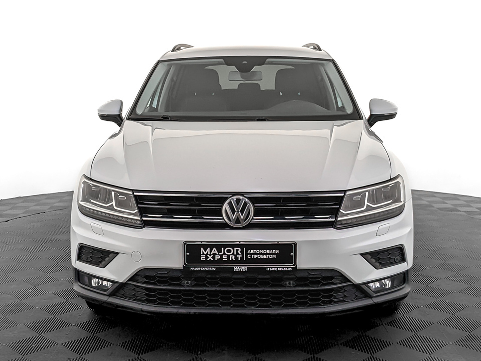 car-card-slide Volkswagen Tiguan 2020 111 039км фото №2