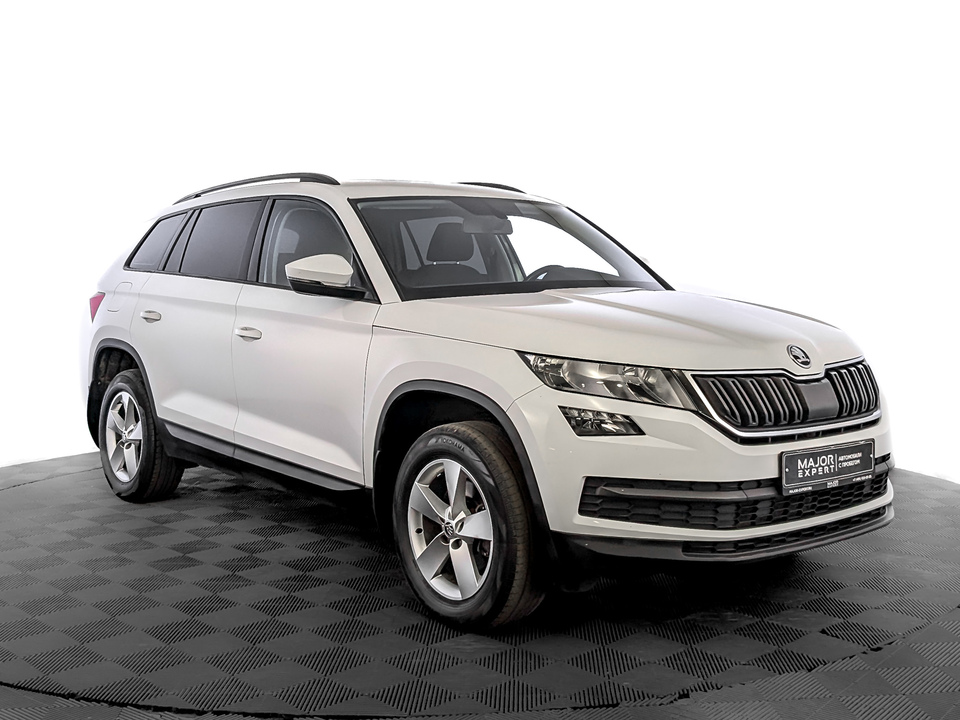car-card-slide Skoda Kodiaq 2019 143 729км фото №3