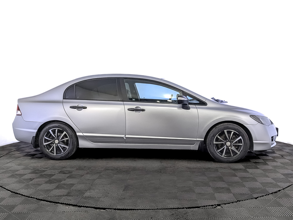 Honda Civic 2009 157 622км фото №4