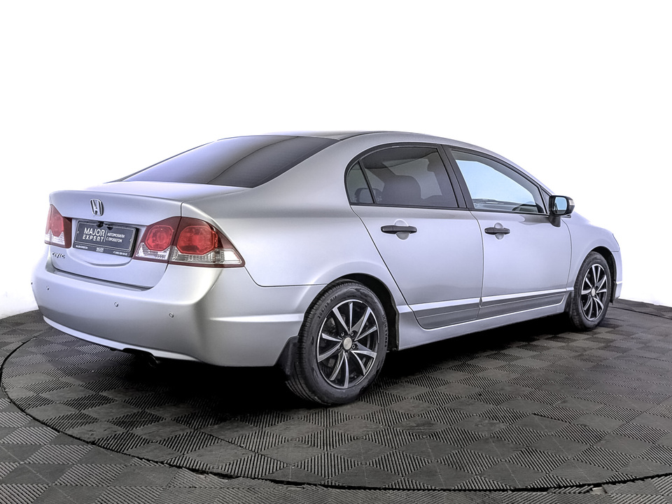 Honda Civic 2009 157 622км фото №5