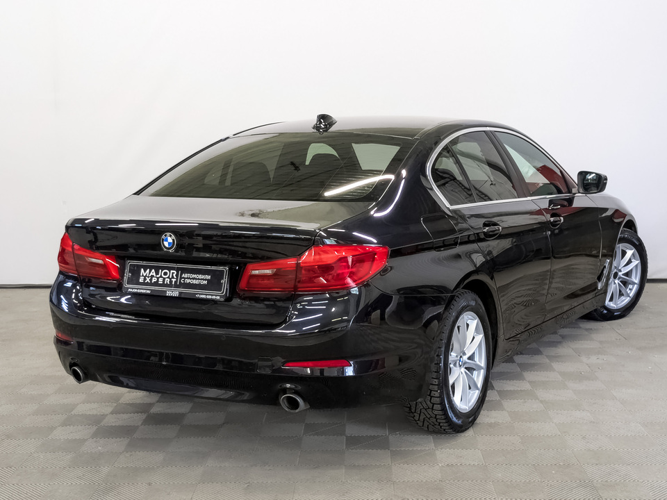 car-card-slide BMW 5 серии 2018 118 796км фото №5