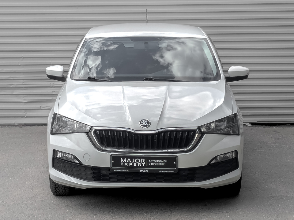 car-card-slide Skoda Rapid II 2021 153 264км фото №2