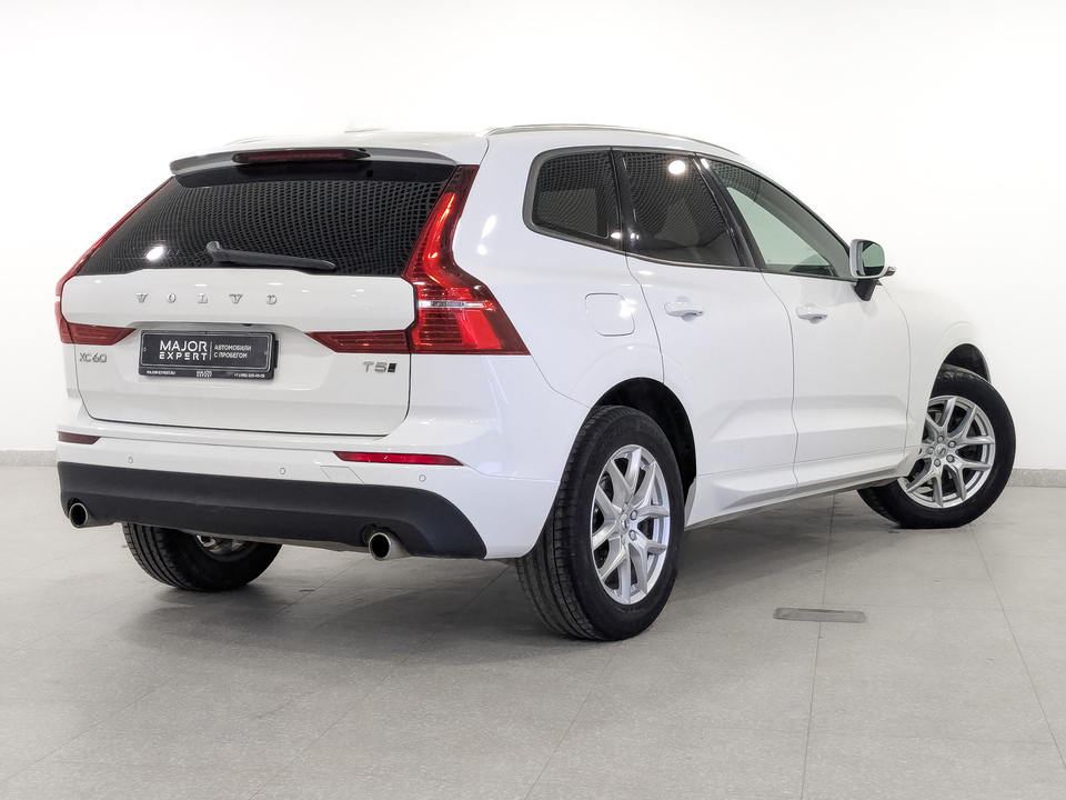 car-card-slide Volvo XC60 2020 115 300км фото №5