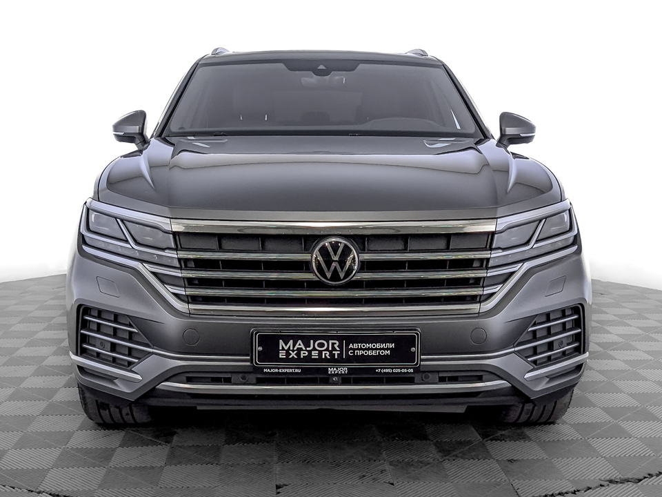 car-card-slide Volkswagen Touareg 2021 122 191км фото №2
