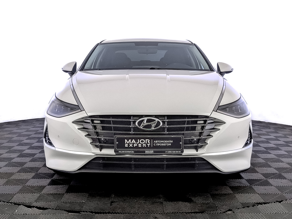 car-card-slide Hyundai Sonata 2021 40 567км фото №2