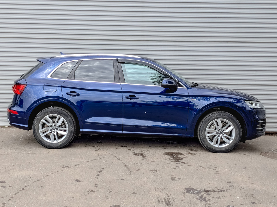 car-card-slide Audi Q5 2020 104 615км фото №4