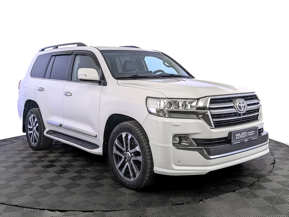 car-card-slide Toyota Land Cruiser 200 2015 204 562км фото №3