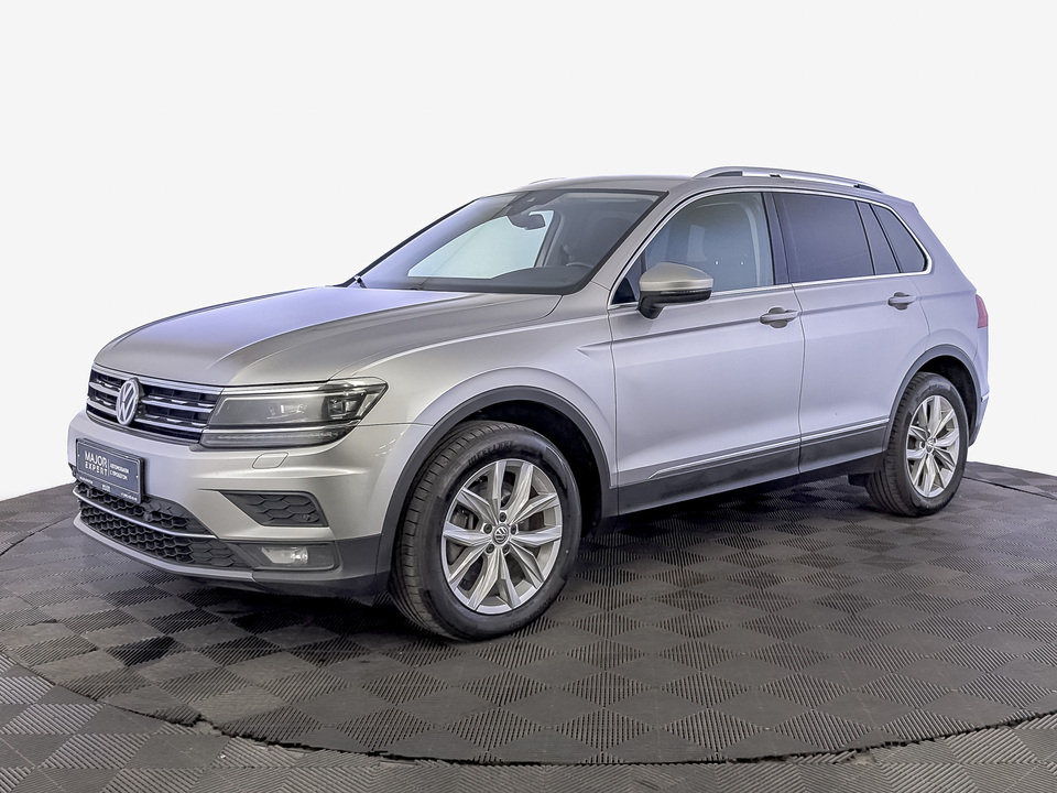 car-card-slide Volkswagen Tiguan 2019 170 000км фото №1