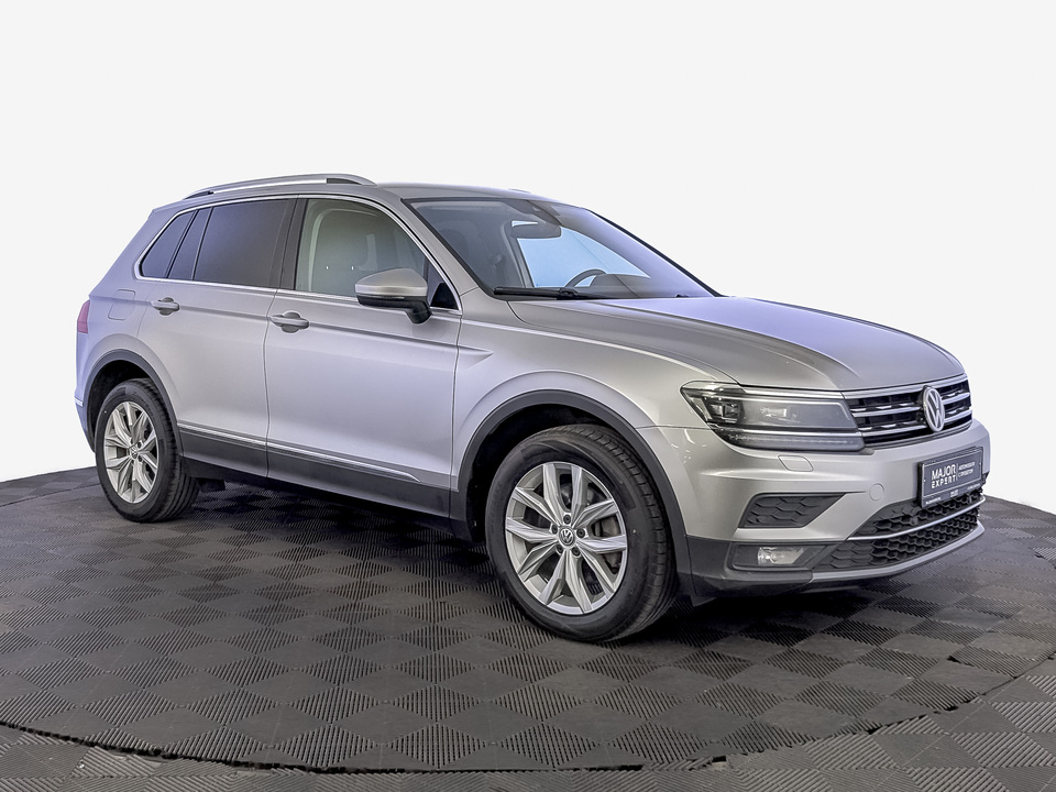car-card-slide Volkswagen Tiguan 2019 170 000км фото №3